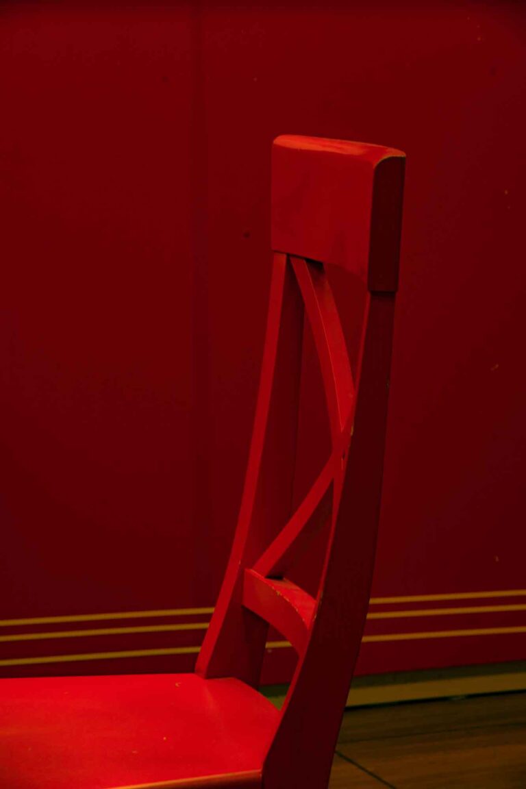 photo red chair